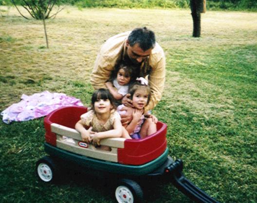 girlsdaddymay05.jpg